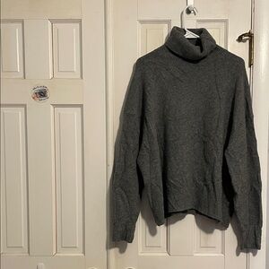 Forever 21 Women's Gray Turtleneck Sweater